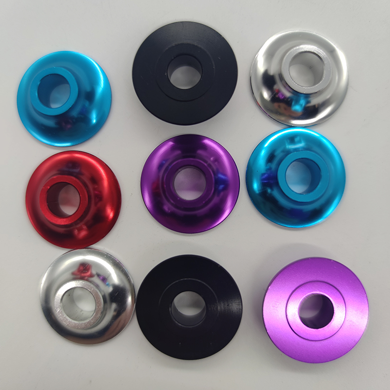 Un paio di distanziali univers - Cocktail Shaker Set recensione e prezzo
